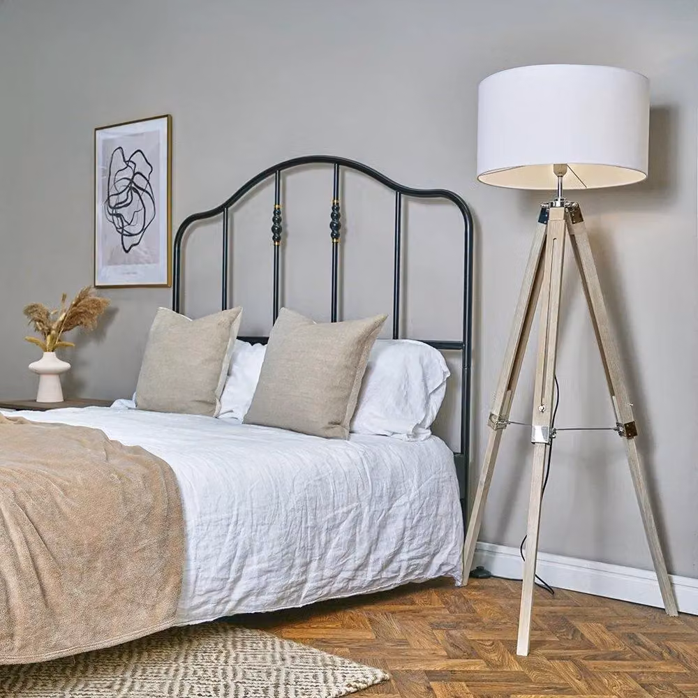 ValueLights Clipper Tripod Floor Lamp Base in Brown Wood with Chrome Details, H 143 cm x W 72 cm – 2