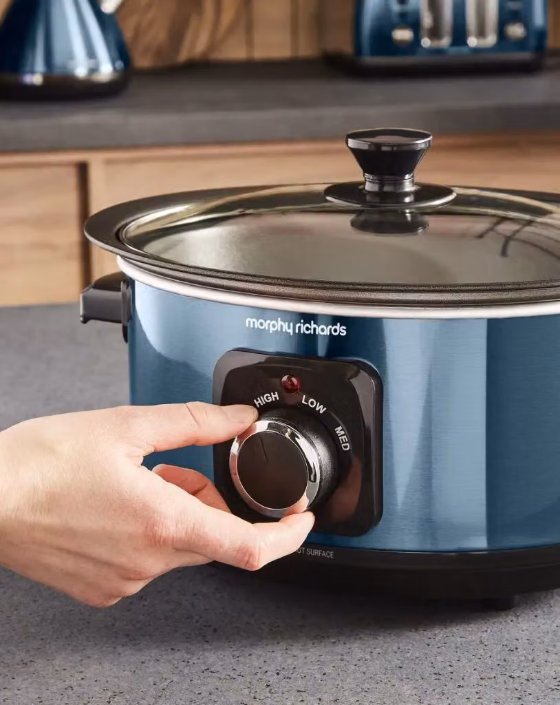 Morphy Richards Accents 3.5L Sear & Stew Slow Cooker, Blue – 9