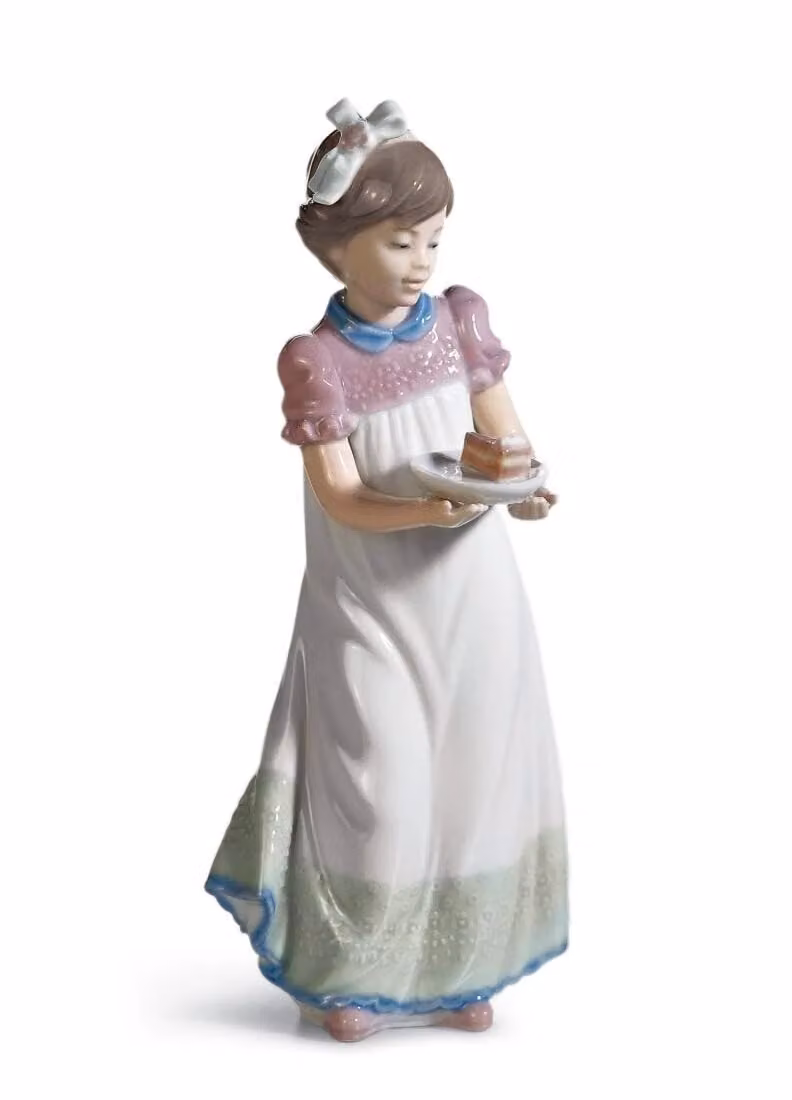 Lladró Happy Birthday Girl Multicolour Porcelain Figurine