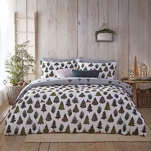 Riva Home Evergreen Reversible Dotted Flannelette Cotton Duvet Cover and Pillowcase Set in Green and White, W/D/H: 140 x 200 cm
