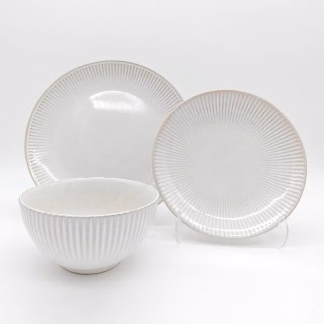 Glim & Glam 18-Piece Stoneware Dinner Set in Beige and White with Reactive Cream Glaze
