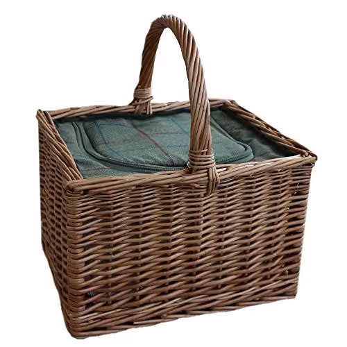 Red Hamper Insulated Rattan Picnic Basket in Green and Brown – 1