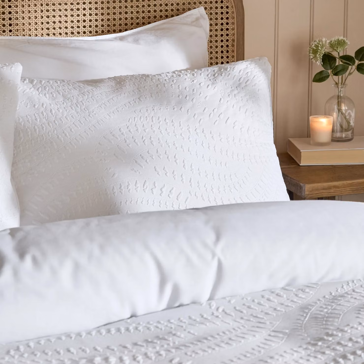 Wylder Georgia Heat Pressed Duvet Cover Set in White, W: 180 cm, H: 200 cm – 2