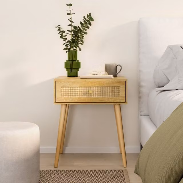 VonHaus Sienna Boho Style Rattan Bedside Table with Gold Metal Accents in Natural Rubberwood, W/D/H: 40 x 40 x 57 cm