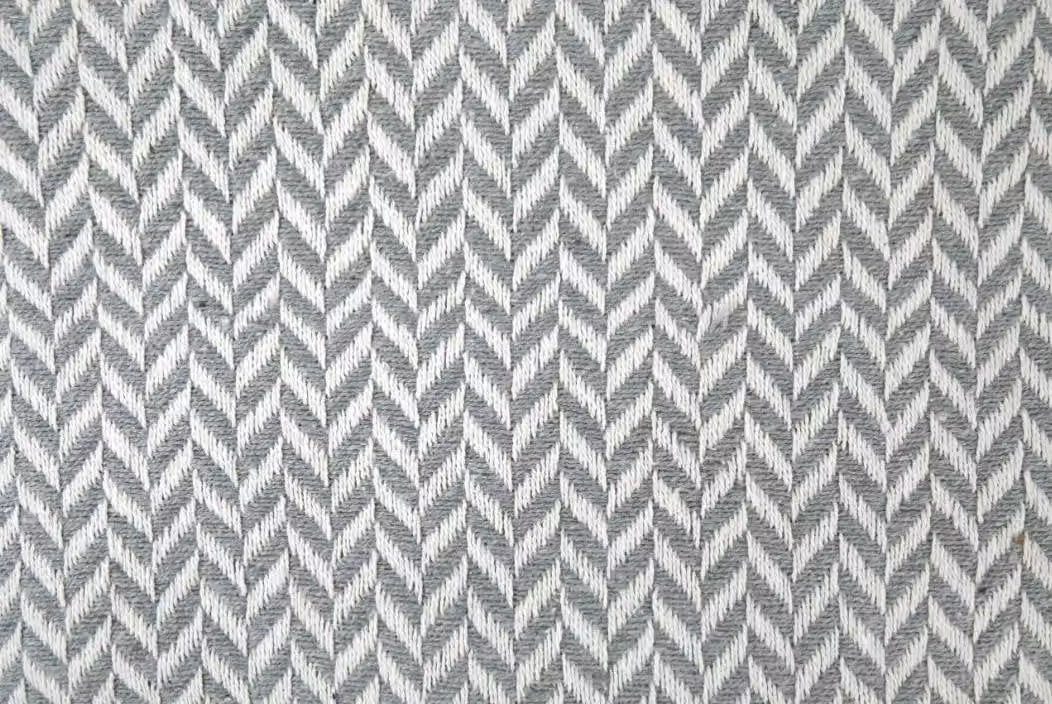 New Edge Blinds Chevron Collection Cotton Throw in Grey, W/D/H: 127 x 152 cm – 2