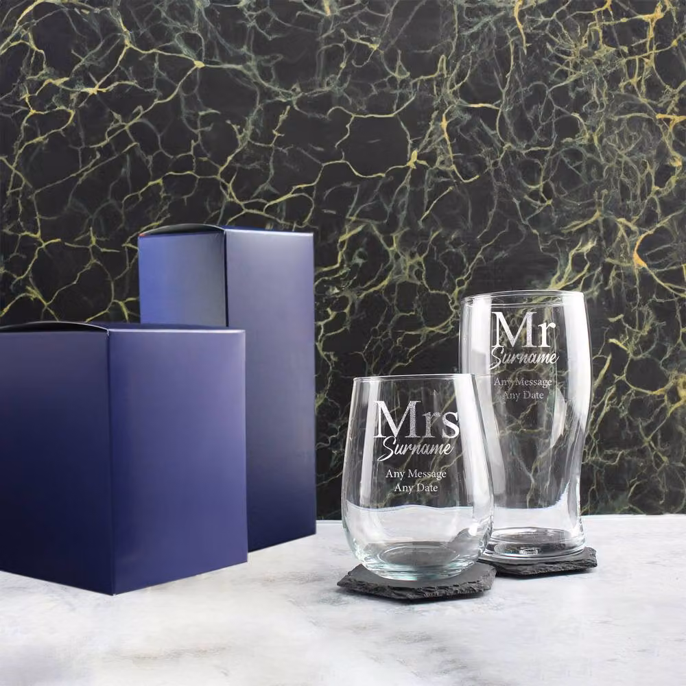 Uniqueful Personalised Mr & Mrs Stemless Wine Glass Set in Clear Glass – 2