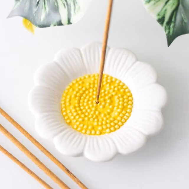 Kingsbury Gifts Ceramic Daisy Floral Incense Stick Holder, White and Yellow