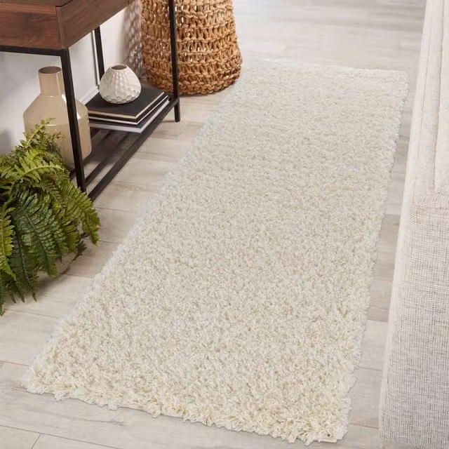 Desire Rugs Plain Shaggy Area Rug in White, W/D: 60 x 220 cm