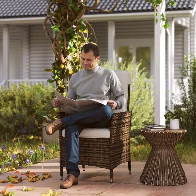 Outsunny Rattan Garden Recliner Chair with Cushions and Armrests in Beige and White