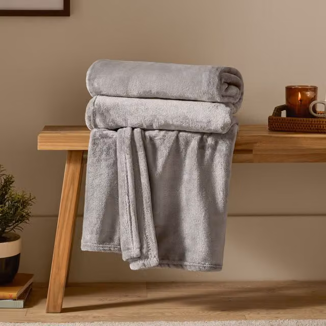 Furn Harrow Fleece Throw in Grey, W/D/H: 140 x 180 cm
