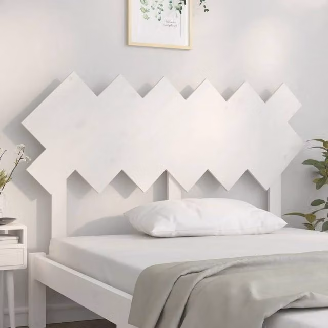 Berkfield Home Beautiful White Solid Wood Pine Bed Headboard, W: 132 cm, D: 3 cm, H: 81 cm