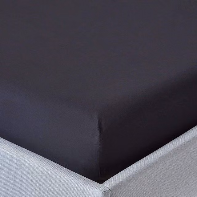 Homescapes 200 Thread Count Egyptian Cotton Percale Fitted Sheet, Black, W: 90 cm, L: 200 cm