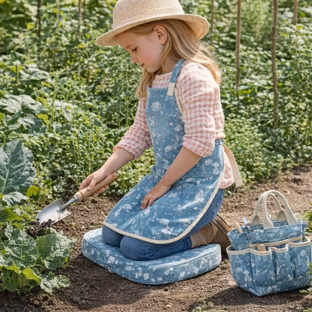 Beatrix Potter Peter Rabbit Childrens 3 Piece Garden Accessory Set in Blue – 2