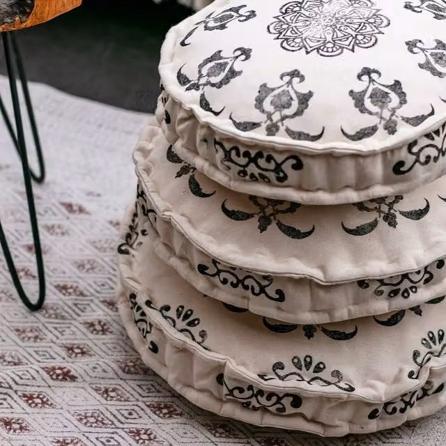 Destina Home Cicero Round Stone Printed Cotton Seating Cushion, White and Black, Diameter: 50 cm