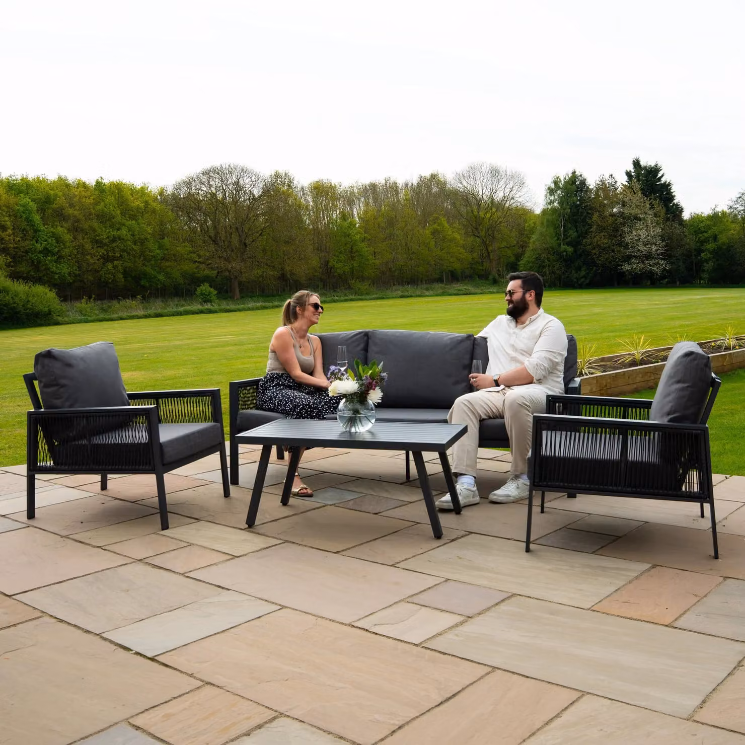 Monstershop 4 Piece Anthracite Grey Aluminium Garden Furniture Set with Black Rattan Storage Box and Cushions – 3