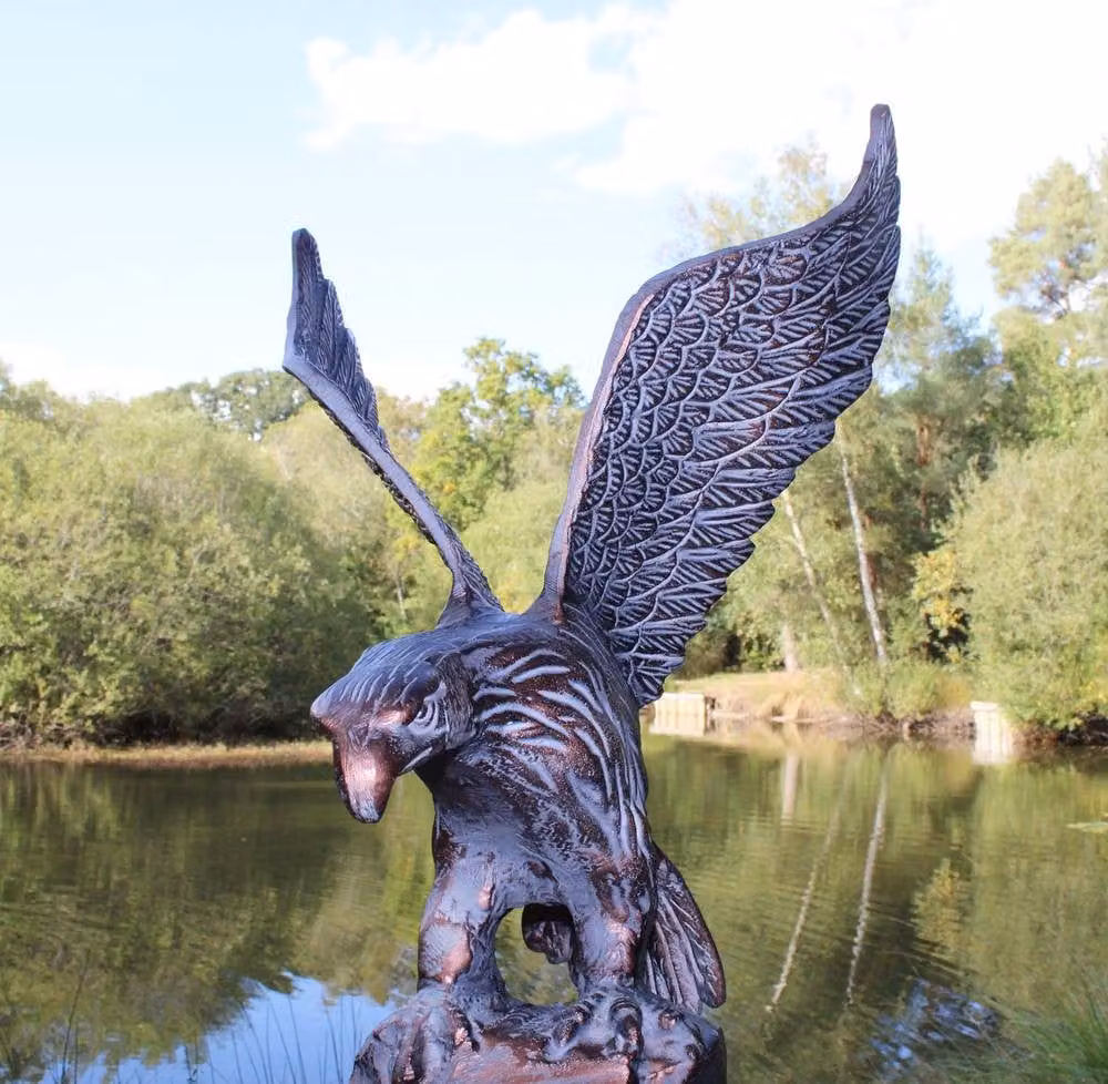 Inspirational Gifting Eagle Swooping Garden Sculpture Ornament Statue in Bronze Effect Aluminium, Height: 52 cm – 2