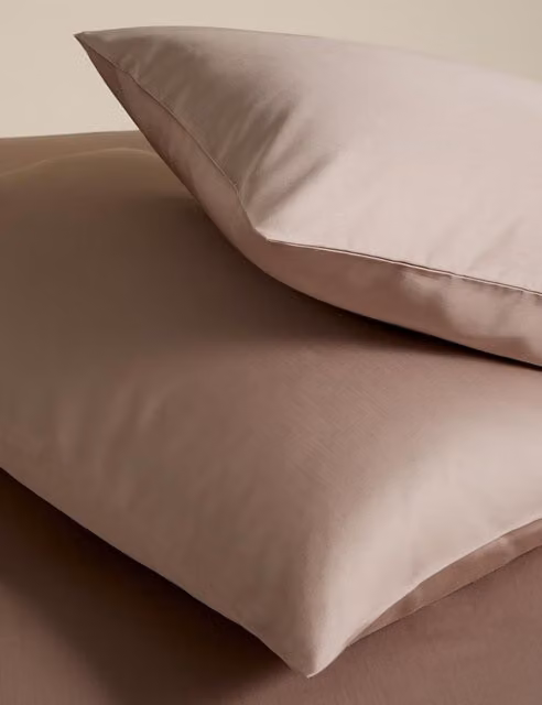 M&S 2 Pack Egyptian Cotton 400 Thread Count Silky Pillowcases in Beige