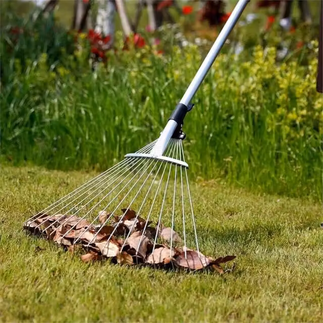 Nordara Metal Telescopic Garden Rake for Leaves and Lawn in Silver – 1