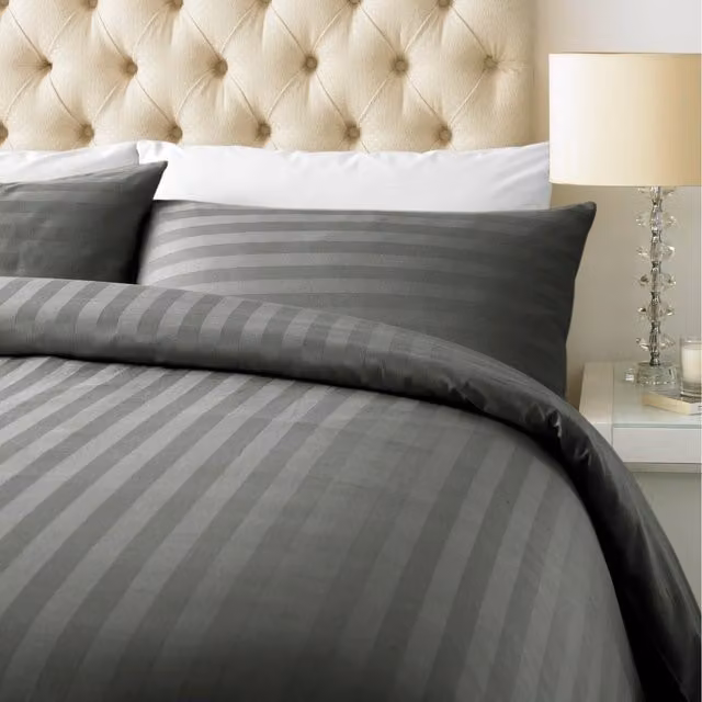 Roseley Modern Striped Cotton Duvet Cover Set in Grey, W/D/H: 180 x 200 cm