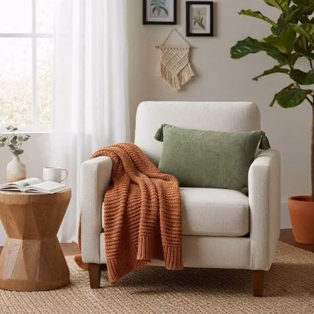Madison & Mayfair Rectangular Green Tassel Cushion W/D/H: 60 x 40 x 40 cm