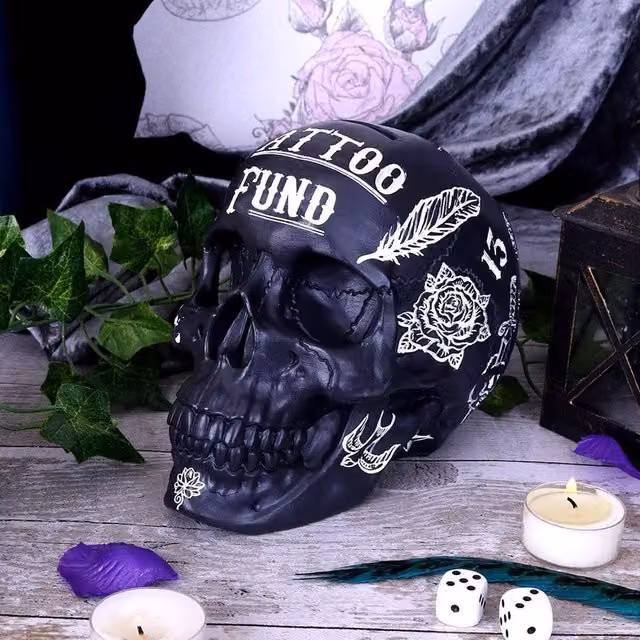 Nemesis Now Tribal Tattoo Fund Skull Tabletop Ornament in Black and White, Height: 16 cm