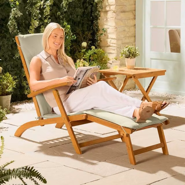 VonHaus Hudson Acacia Wood Folding Garden Sun Lounger with Weatherproof Cushion in Natural Brown