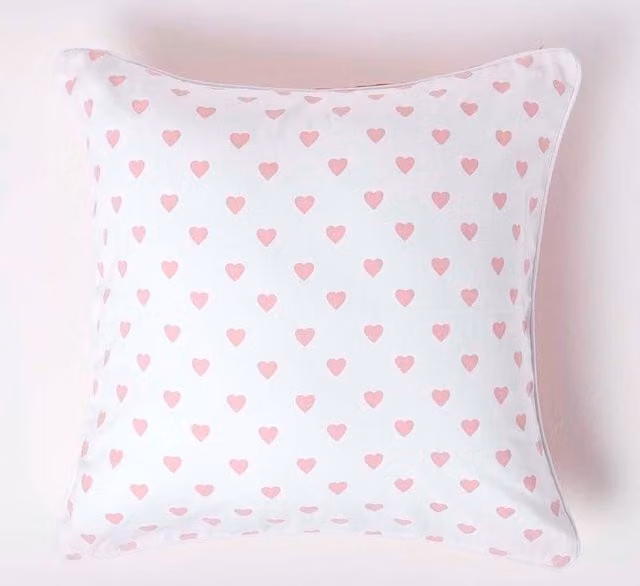 Homescapes Love Hearts Cotton Cushion Cover in Pink and White, W/D/H: 60 x 60 x 1 cm
