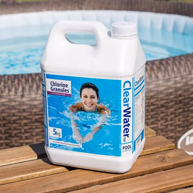 Clearwater Chlorine Granules for Disinfection, 5 kg, White