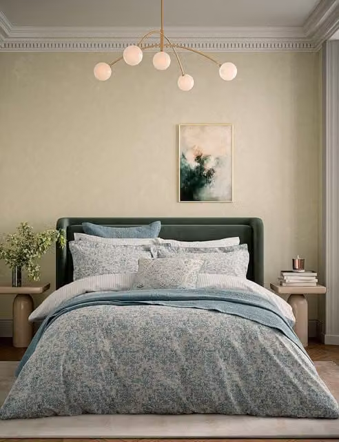 Bedeck of Belfast Pure Cotton Floral Percale Bedding Set, Light Green, Duvet Cover and Pillowcases, 200 x 200 cm