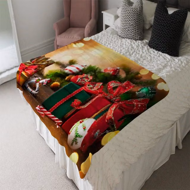 Benjamin Tate Design LTD Christmas Holidays Soft Blanket in Green and Multicolour for Adults