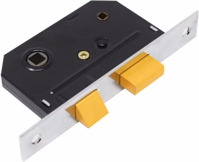 Yale Essentials 3 Lever Sashlock in Silver – 1