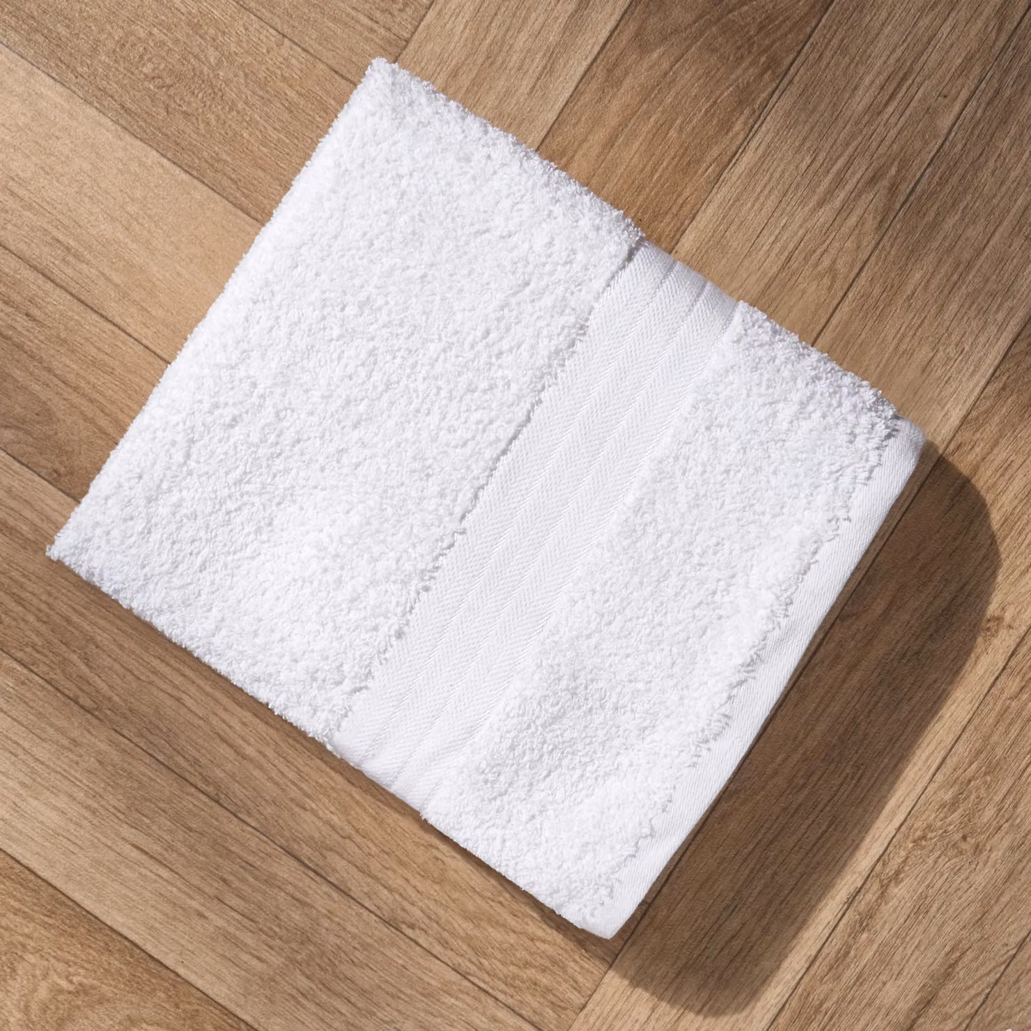 OHS 10 Pack of White Fluffy 100% Cotton Terry Bath Towels – 2