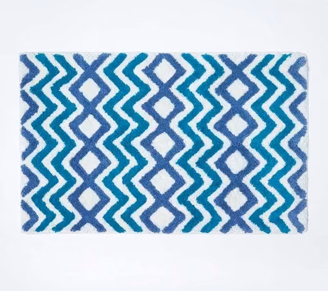 Homescapes Super Absorbent Soft 100% Cotton Chevron Bath Mat in Blue and Petrol with Non-Slip Backing, W: 50 cm, D: 80 cm