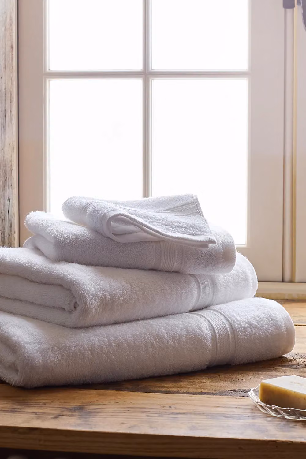 CHRISTY Serene 8 Piece Combed Cotton Towel Bale in White – 2