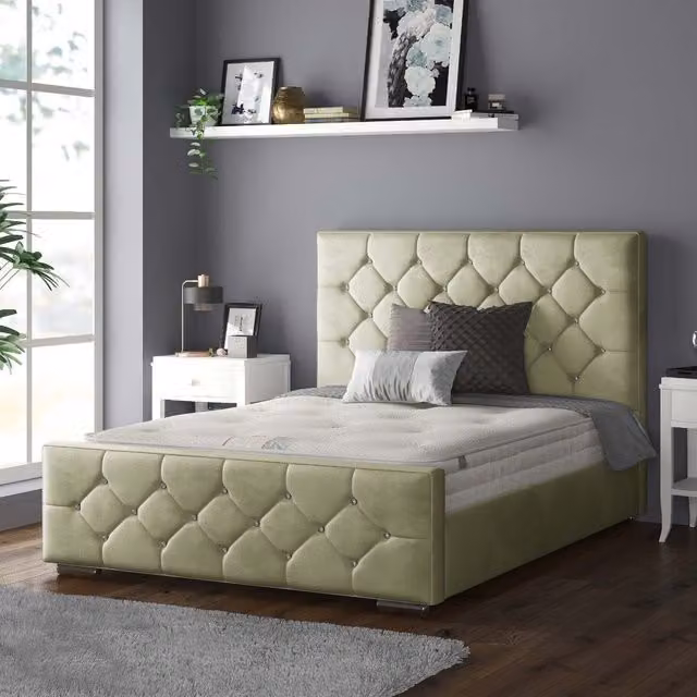IH Design Chesterfield Upholstered Velvet Bed Frame in Green, 140 x 200 cm
