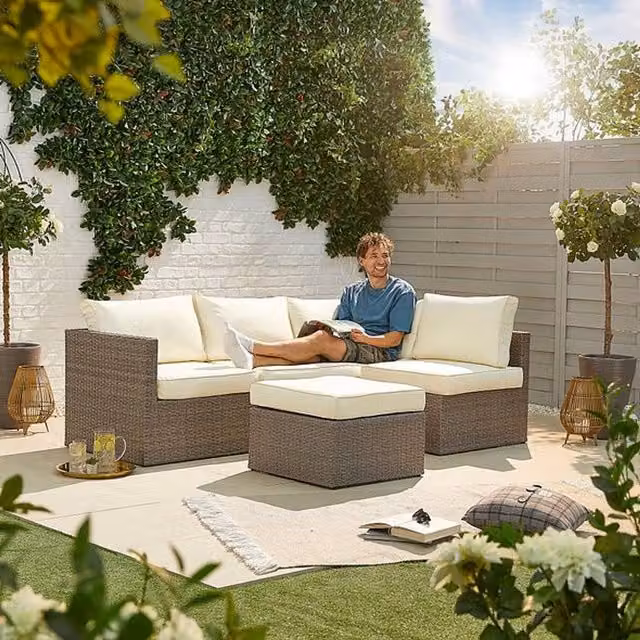 Moderna 4 Seater Rattan Garden Corner Sofa Set in Grey with Upholstered Cushions and Powder Coated Aluminium Frame
