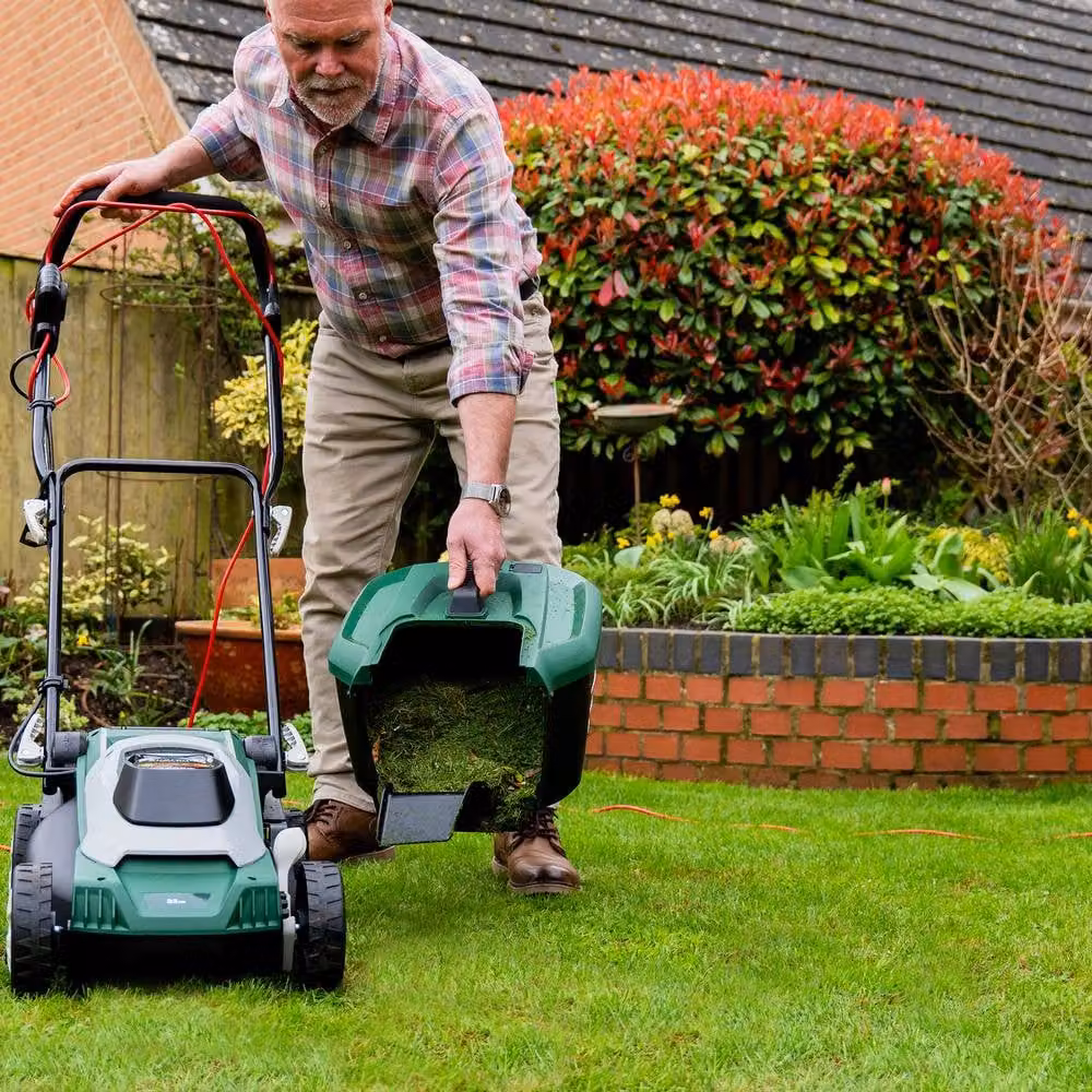 Webb Supreme WEER33RR Electric Rotary Lawnmower with Rear Roller, 33cm Cutting Width, 1200W Motor and 30L Collection Bag, Green – 10
