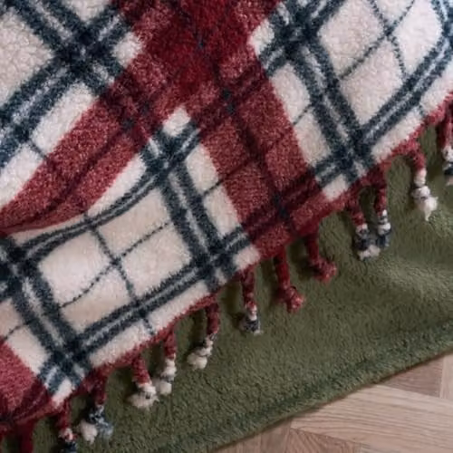 OHS Christmas Checked Sherpa Fleece Throw Blanket with Tassels, Red and Green, W/D/H: 120 x 150 cm – 3