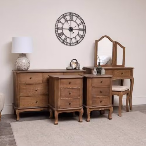 Melody Maison Ashwell Modern Bedroom Furniture Set in Brown Wood Finish, including Dressing Table with Mirror, Chest of Drawers and Two Bedside Tables, W/D/H: 120 x 40 x 77 cm – 1