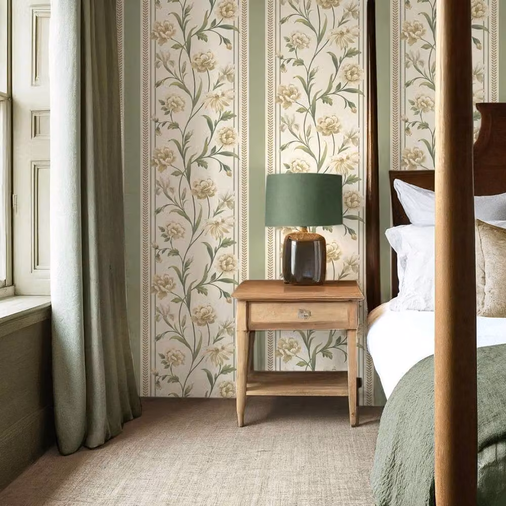 Belgravia Raya Floral Botanical Wallpaper in Light Green – 2