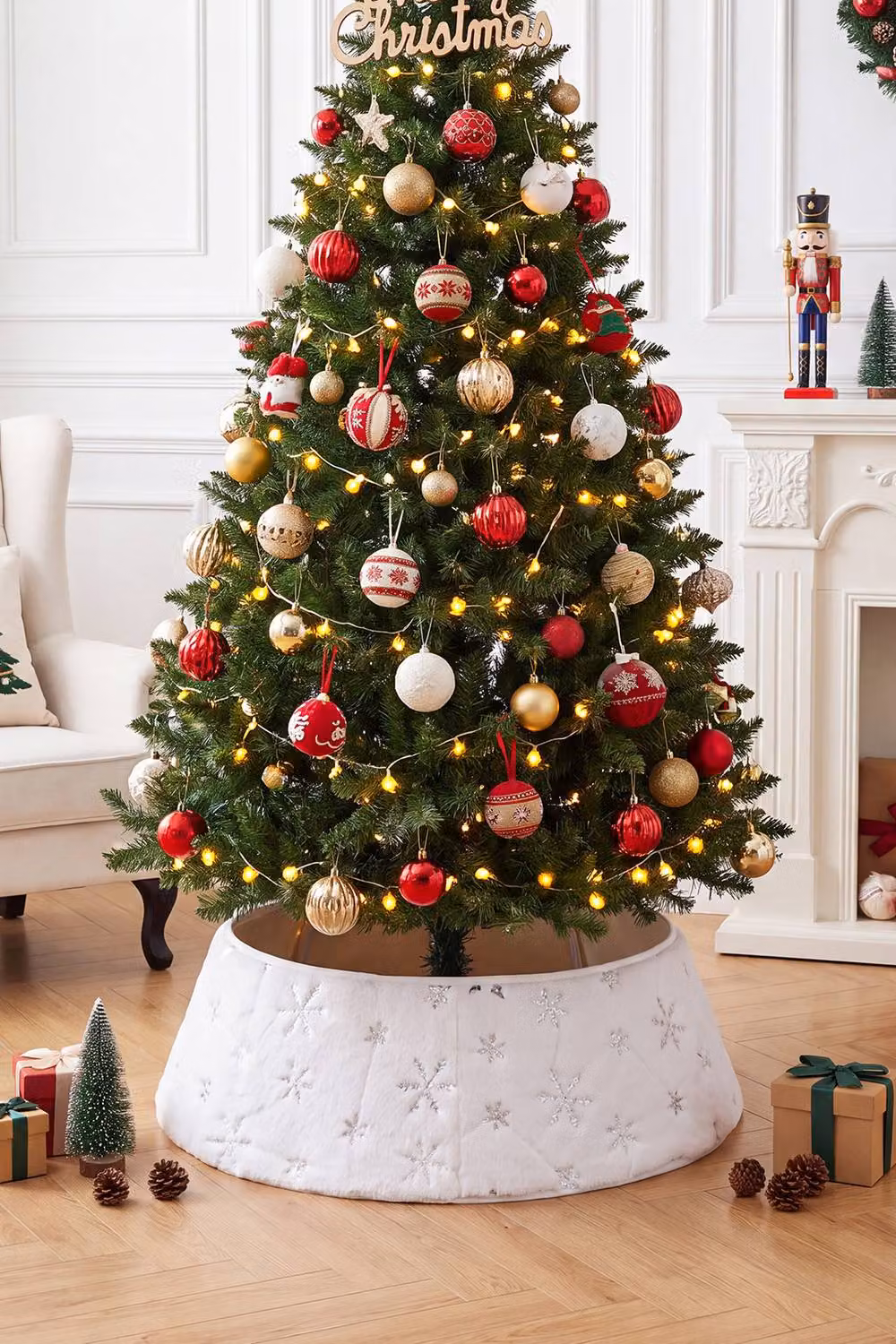Living and Home Adjustable Round Polyester Christmas Tree Collar in White and Silver – 2