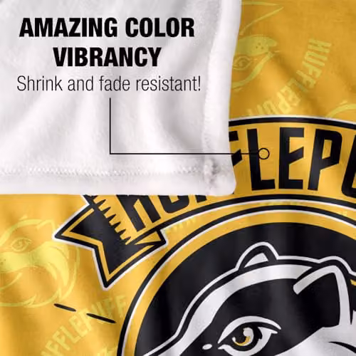 Warner Brothers Harry Potter Hufflepuff White Fleece Throw Blanket, W/D/H: 152 x 127 cm – 3