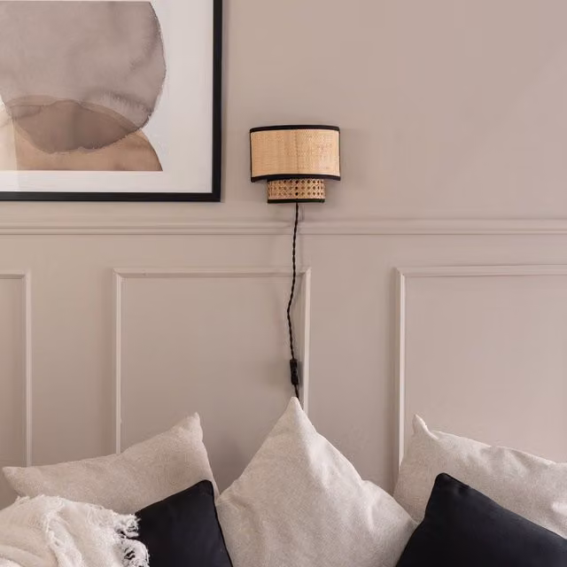 ValueLights Plug In Easy Fit Natural Rattan Wall Light in Brown – 1