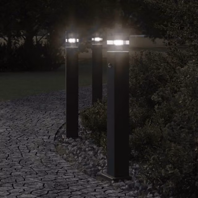 Berkfield Home Black Aluminium Outdoor Floor Lamp with Motion Sensor, Height: 80 cm