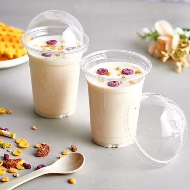 ECONX Transparent Plastic Smoothie Tumbler Cups with Dome Lids, 550ml, 2.4kg Pack