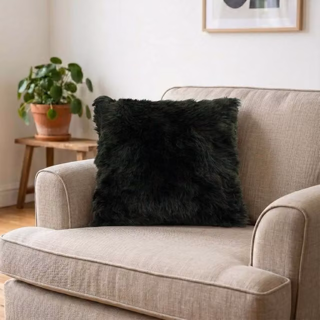 Native Natural Green Sheepskin Square Cushion, W/D/H: 45 x 45 x 45 cm – 1