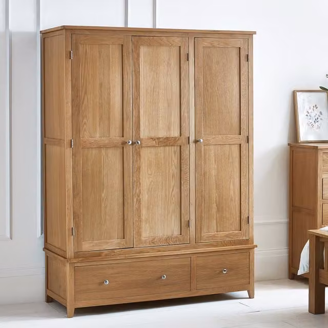 Julian Bowen Mallory Oak Wardrobe with Integrated Drawers
