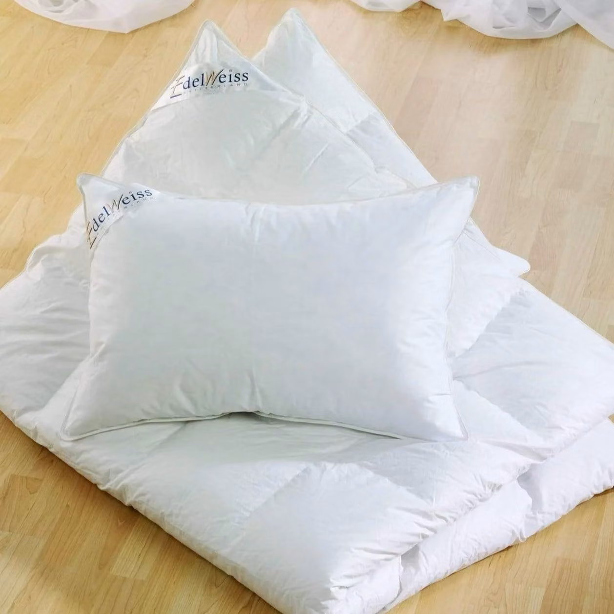 Edelweiss Siberian Goose Down Pillow in White