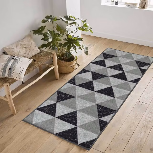 Desire Rugs Grey Geometric Triangle Design Non-Slip Machine Washable Runner, W: 67 cm, L: 220 cm
