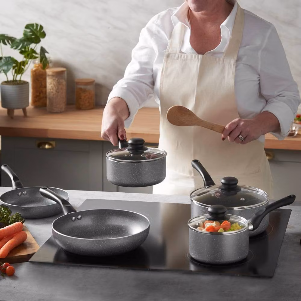 VonShef 8 Piece Non-Stick Granite Pots and Pans Set in Grey, Induction Safe with Glass Lids – 8